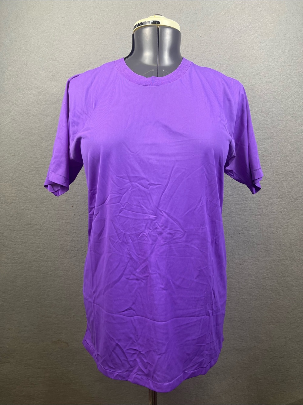 RARE VINTAGE 60s Munsingwear T Shirt Size Medium Purple Nylon Trico-Lon USA